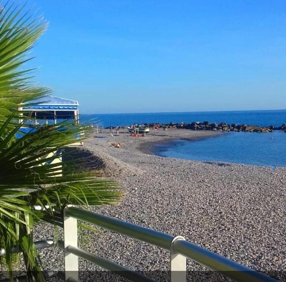 Affittacamere L'Orchidea Ventimiglia Exterior foto