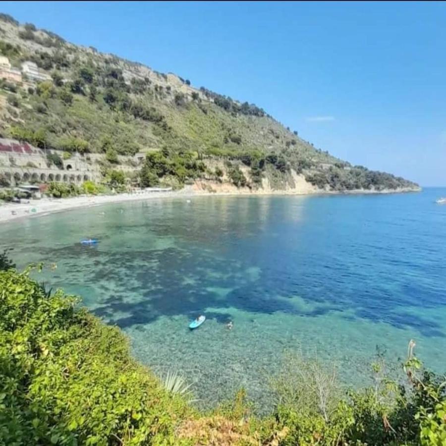 Affittacamere L'Orchidea Ventimiglia Exterior foto